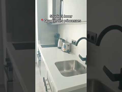 استوديو للإيجار في الدار البيضاء +212 654-749668 حي الأميرات 1